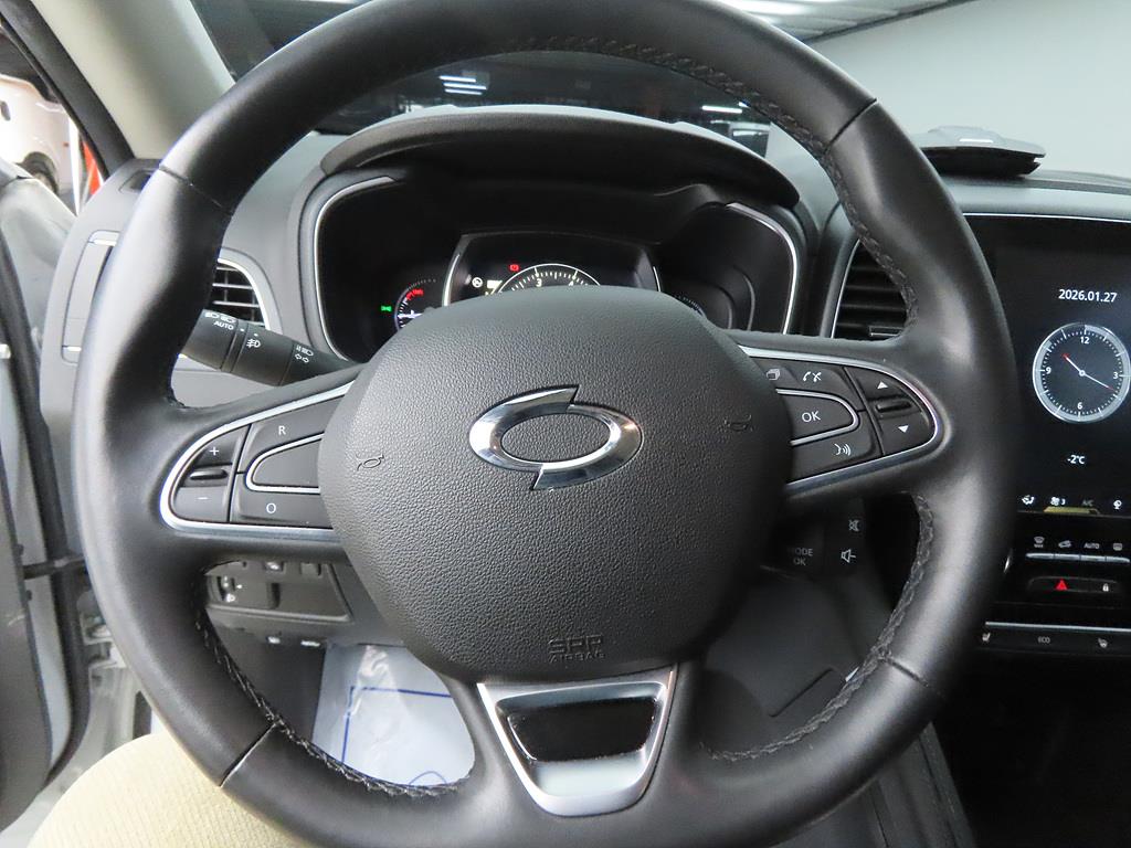 SAMSUNG QM6 - Vista 8