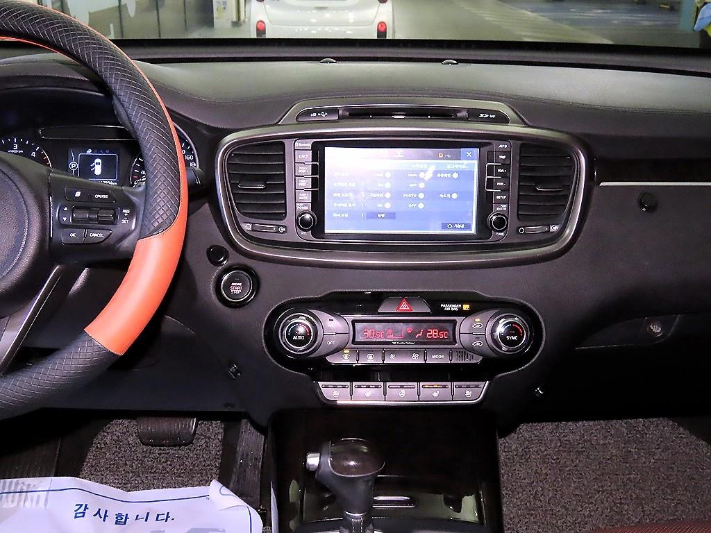KIA Sorento - Vista 11
