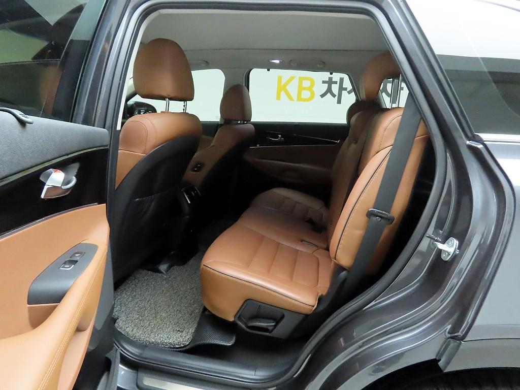 KIA Sorento - Vista 5