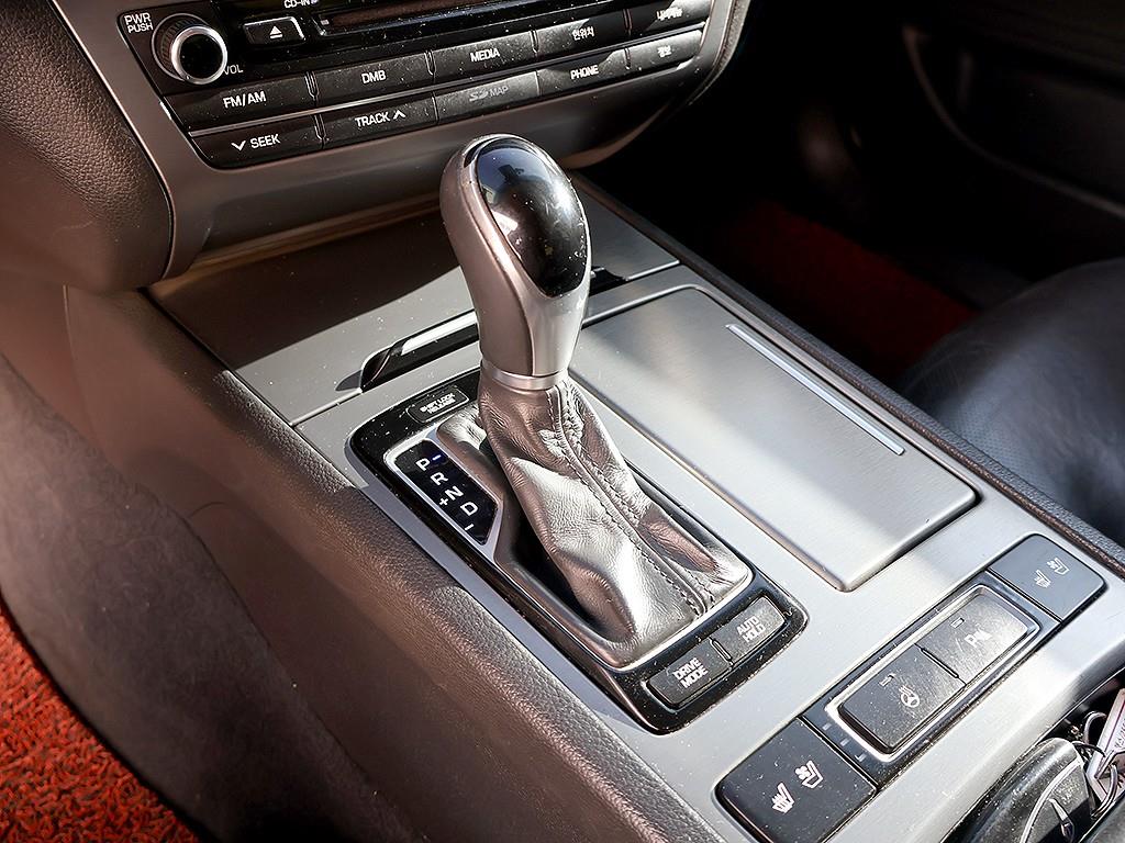 HYUNDAI Genesis 2016 Negro - Importación desde Corea - HF Imports Iquique - Foto 7