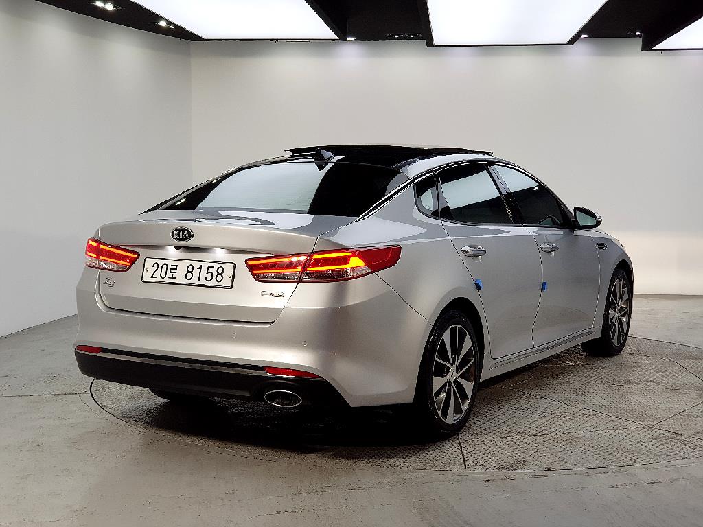 KIA K5 - Vista 4