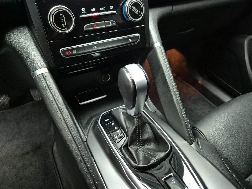 SAMSUNG QM6 - Vista 8