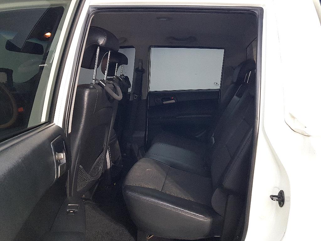 Ssangyong Korando - Vista 9