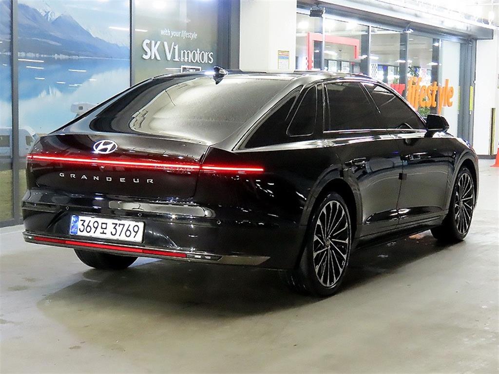 HYUNDAI Grandeur - Vista 4