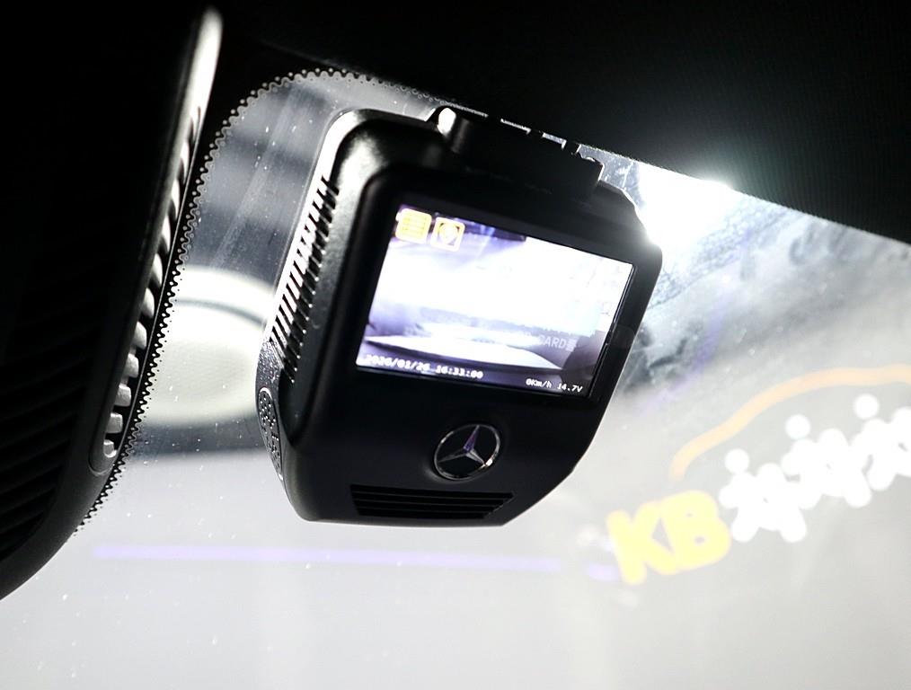 Mercedes Benz EQA 2022 Blanco - Importación desde Corea - HF Imports Iquique - Foto 15