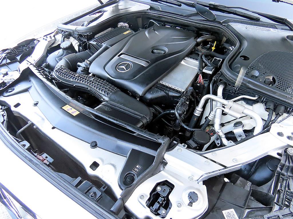 Mercedes Benz E class 2017 Blanco - Importación desde Corea - HF Imports Iquique - Foto 19