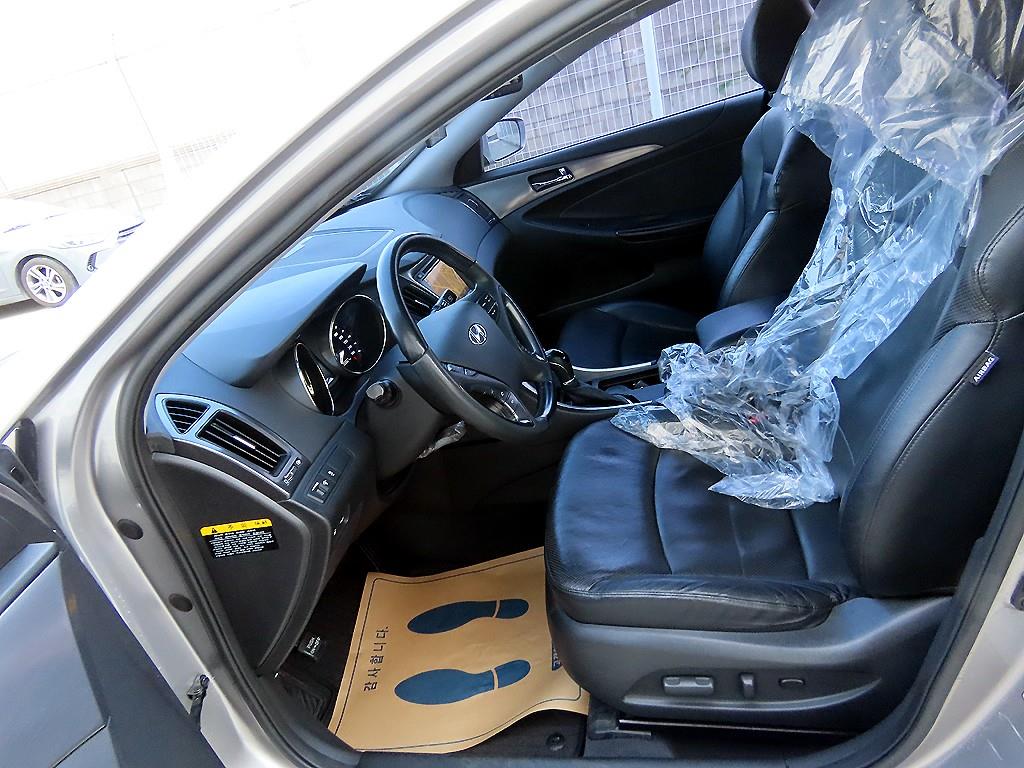 HYUNDAI Sonata - Vista 5