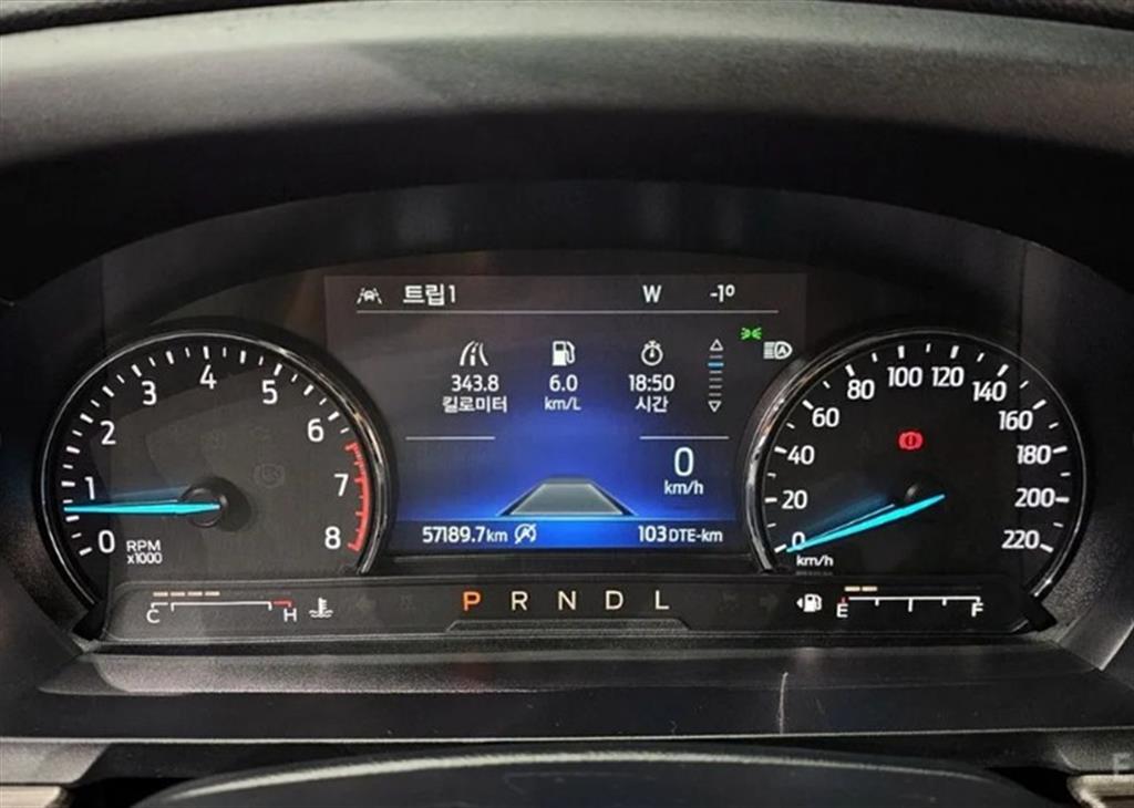 Ford Explorer - Vista 8