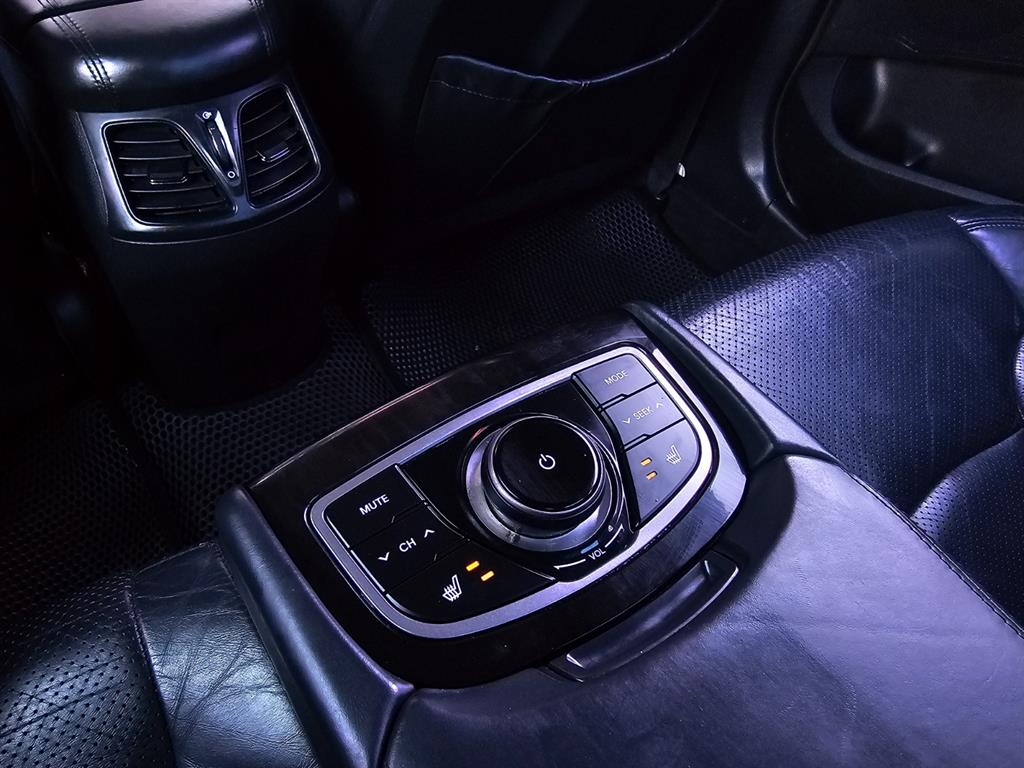 HYUNDAI Grandeur 2011 Negro - Importación desde Corea - HF Imports Iquique - Foto 17