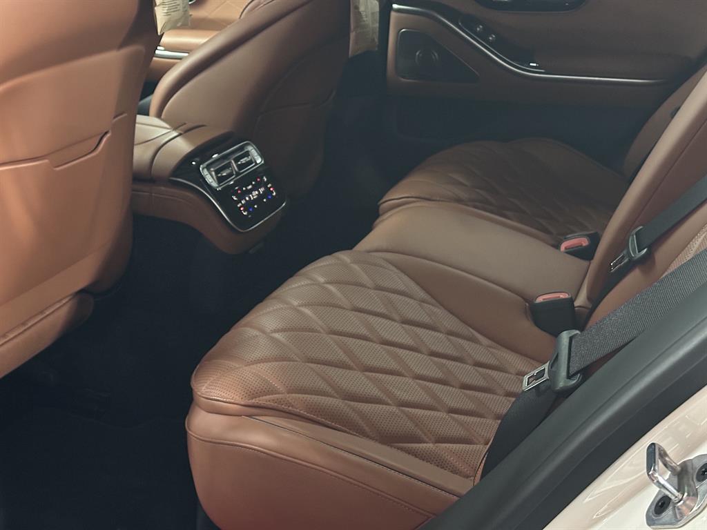 Mercedes Benz S Class - Vista 9