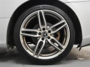 Mercedes Benz E class - Vista 6