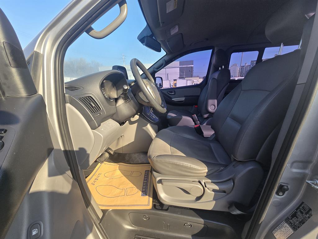 HYUNDAI Starex 2012 Gris - Importación desde Corea - HF Imports Iquique - Foto 14