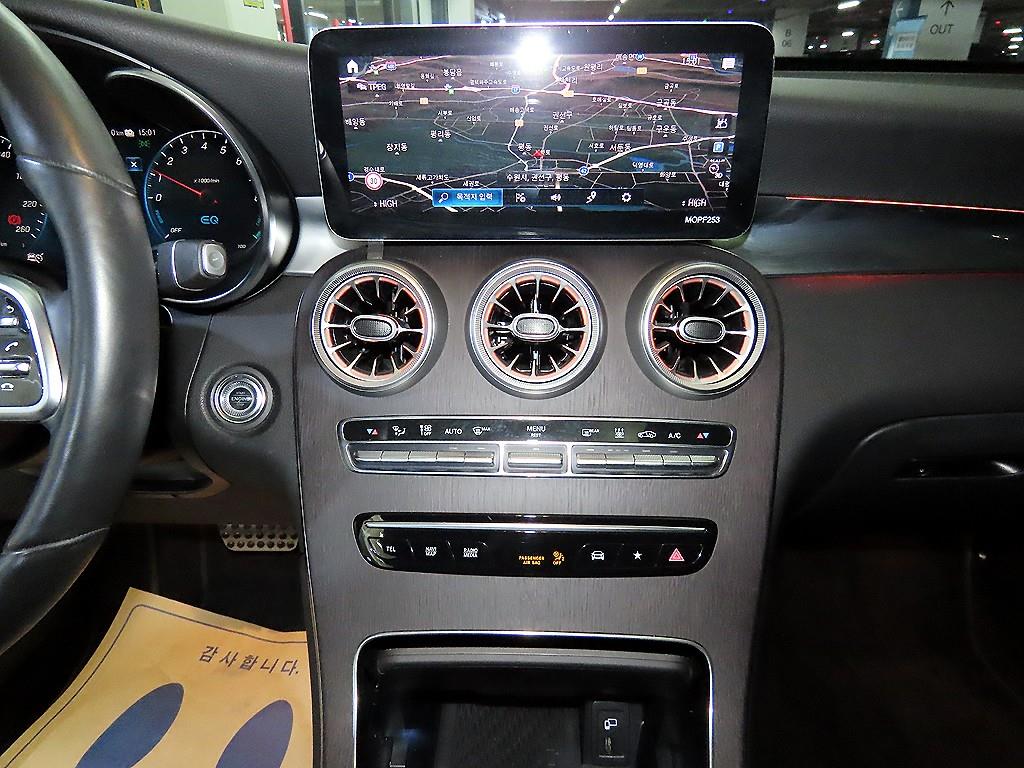 Mercedes Benz GLC Class - Vista 11