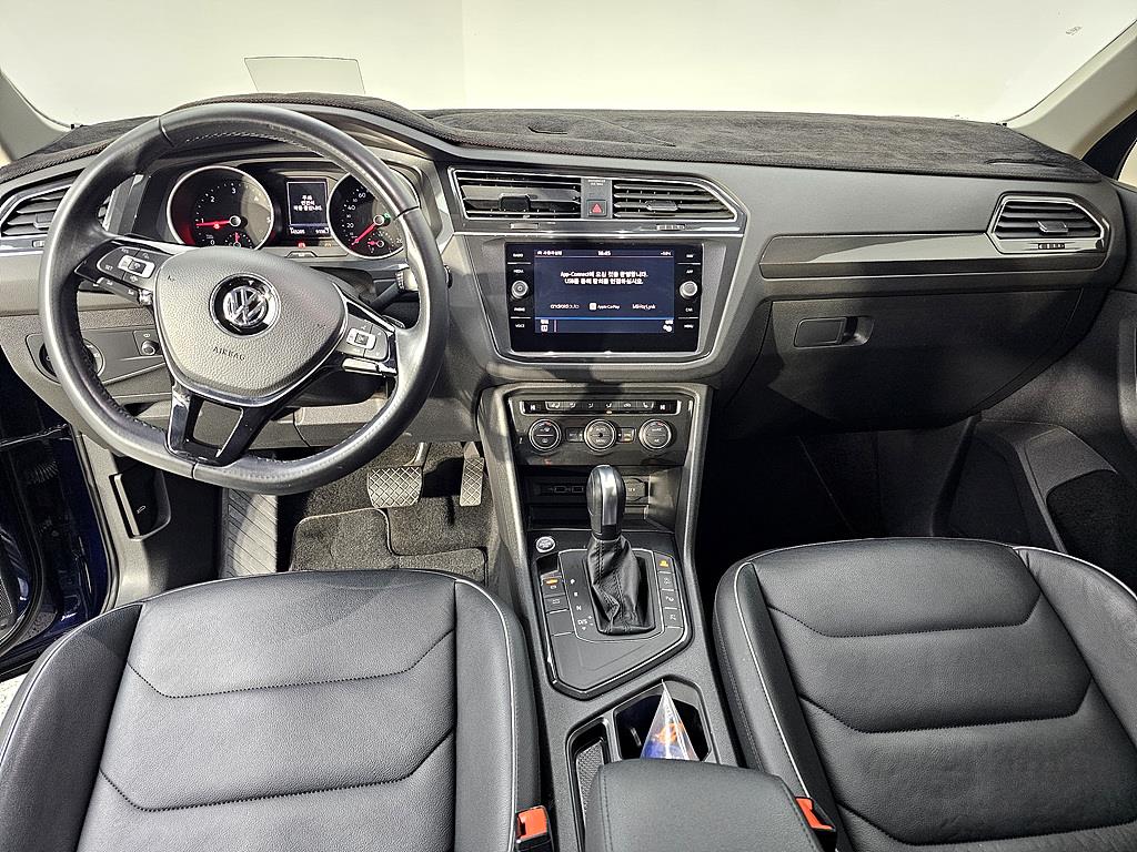 Volkswagen Tiguan - Vista 5