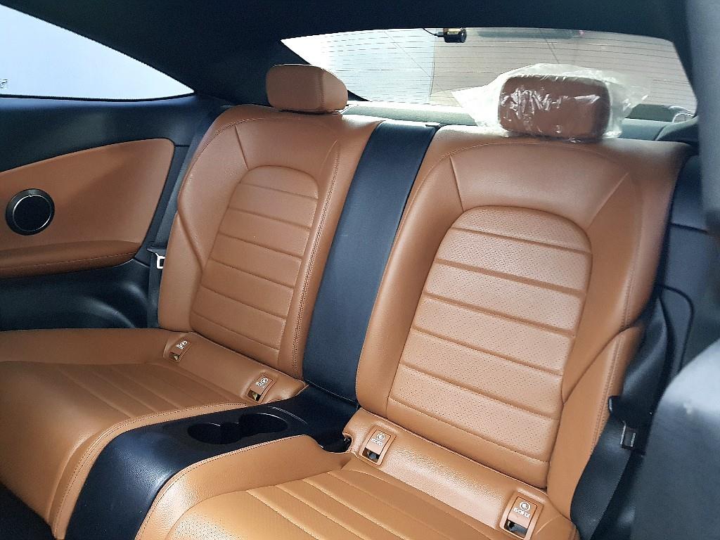 Mercedes Benz C Class - Vista 9