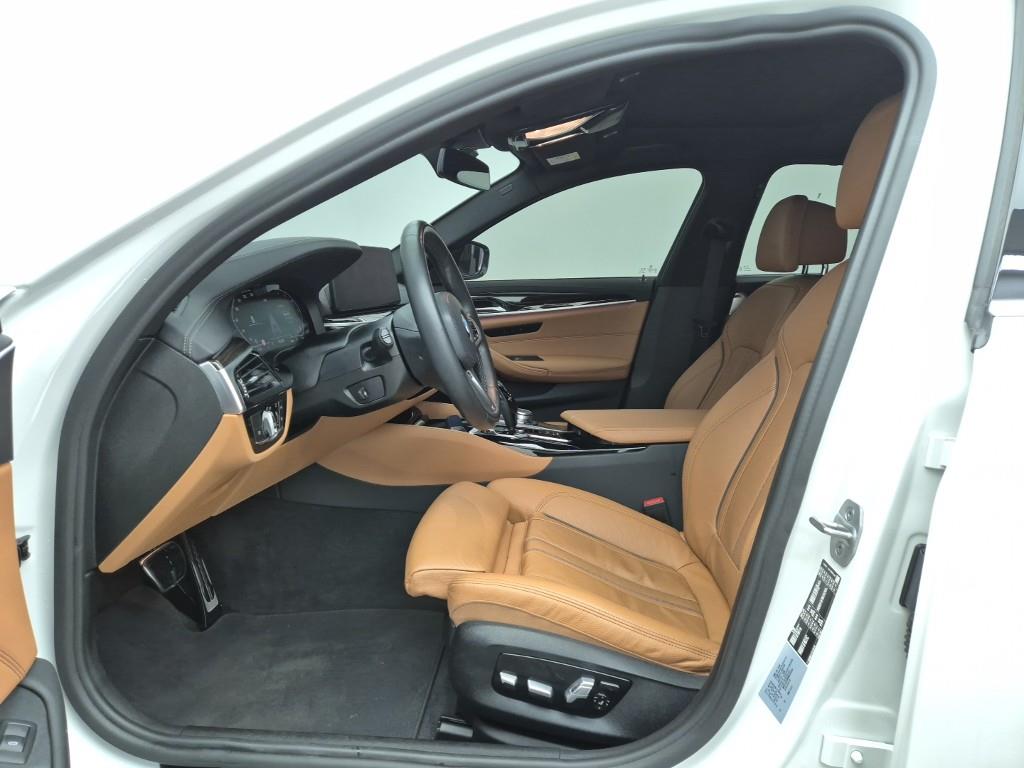 BMW 5 Series - Vista 11