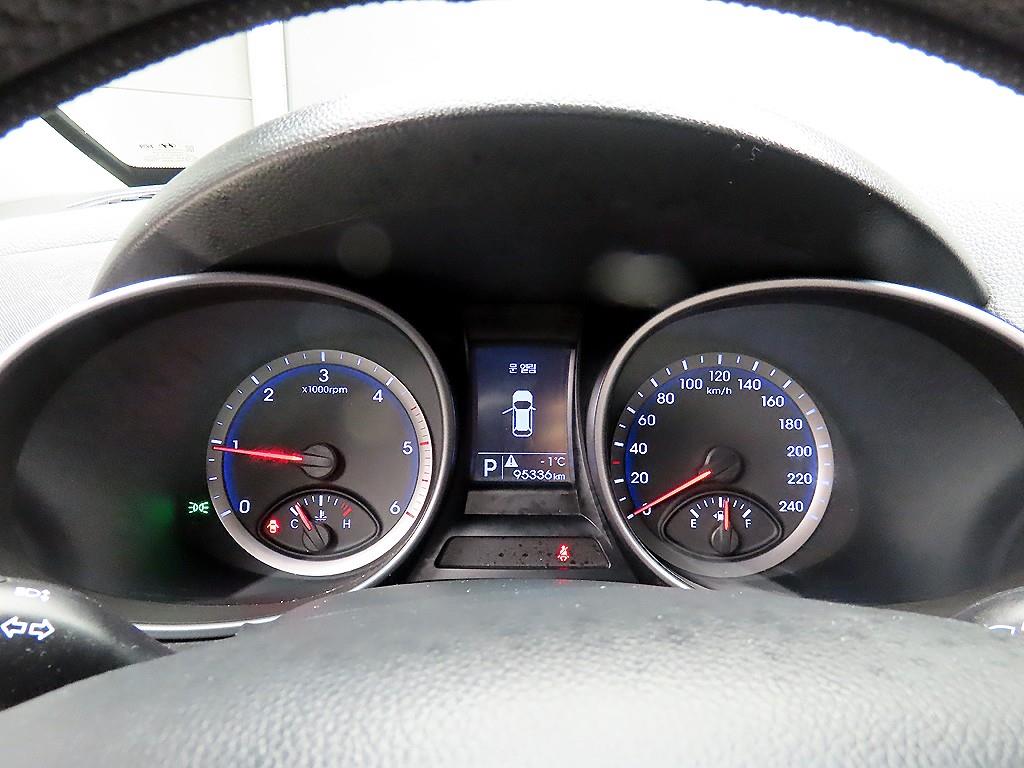 HYUNDAI Santa Fe - Vista 8