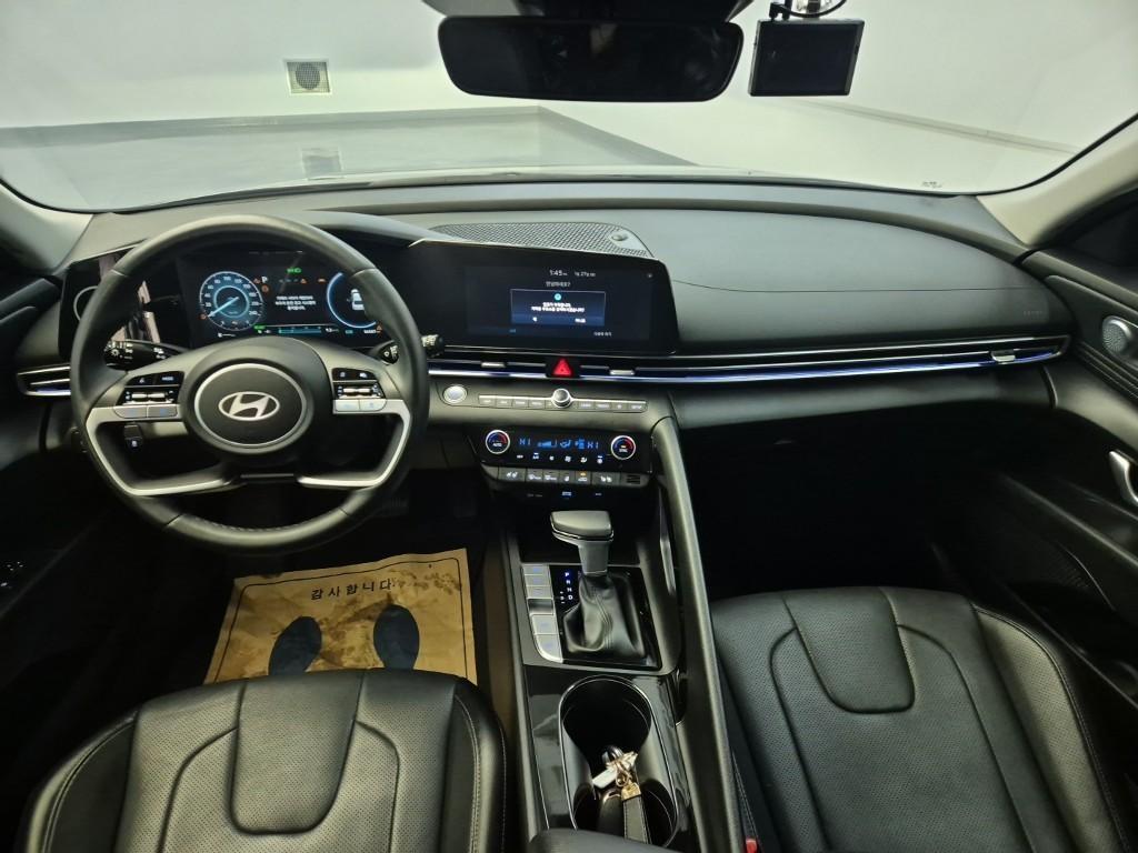 HYUNDAI Avante - Vista 6