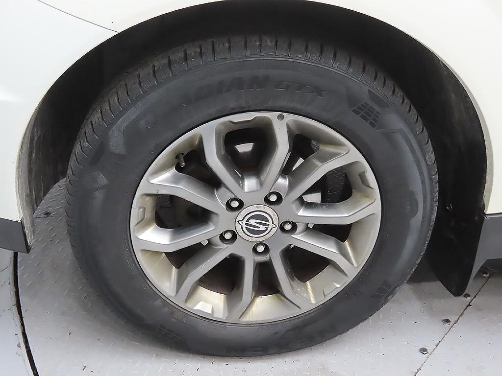 Ssangyong Korando - Vista 9