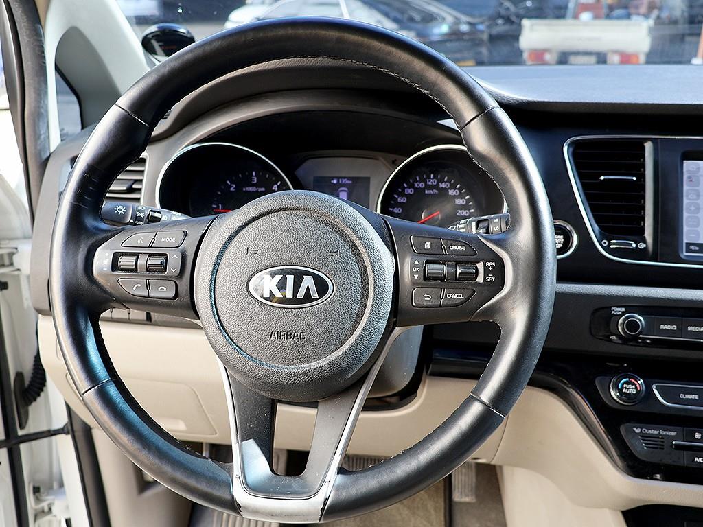 KIA Carnival 2019 Blanco - Importación desde Corea - HF Imports Iquique - Foto 8