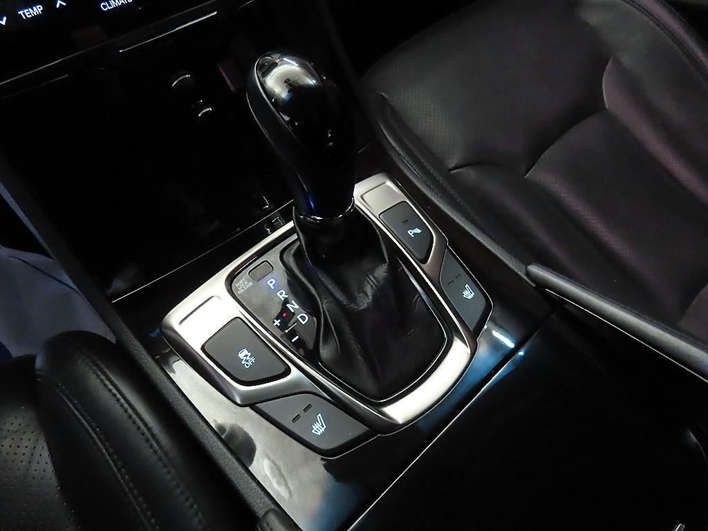 HYUNDAI Grandeur - Vista 12