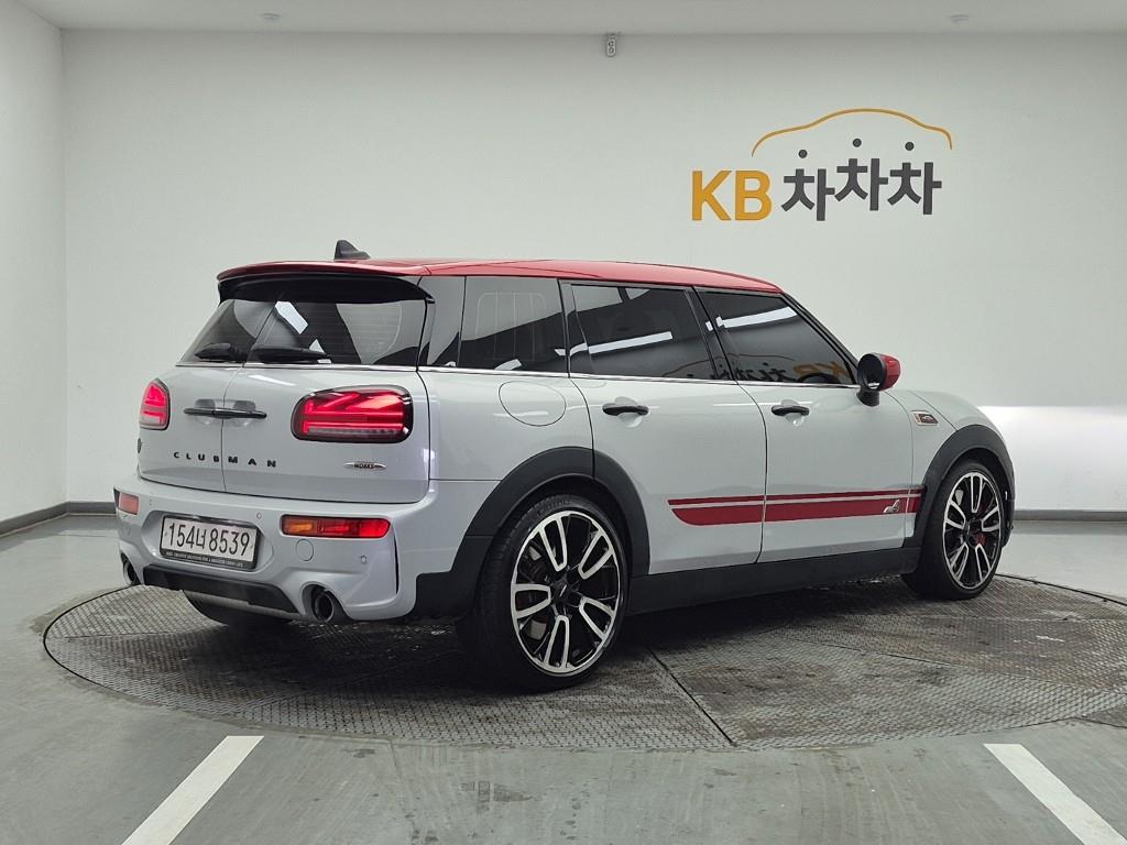 Mini Clubman - Vista 4