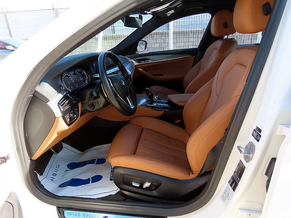 BMW 5 Series - Vista 5