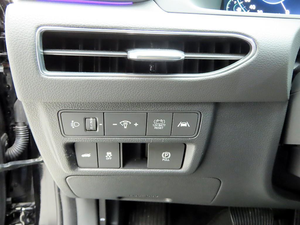 HYUNDAI Sonata - Vista 12