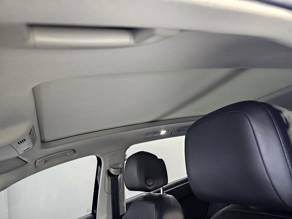 Volkswagen Tiguan - Vista 12