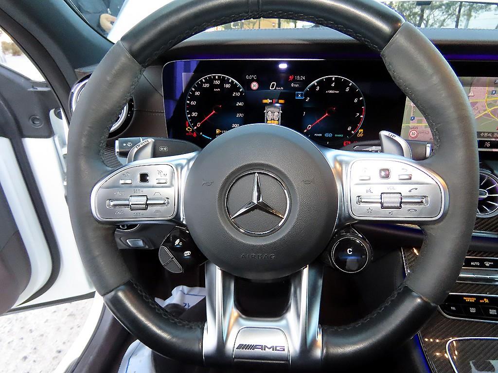 Mercedes Benz CLS Class - Vista 8