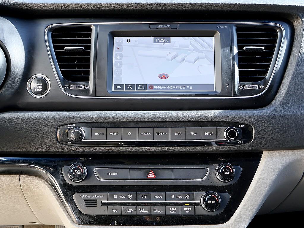 KIA Carnival 2019 Blanco - Importación desde Corea - HF Imports Iquique - Foto 9