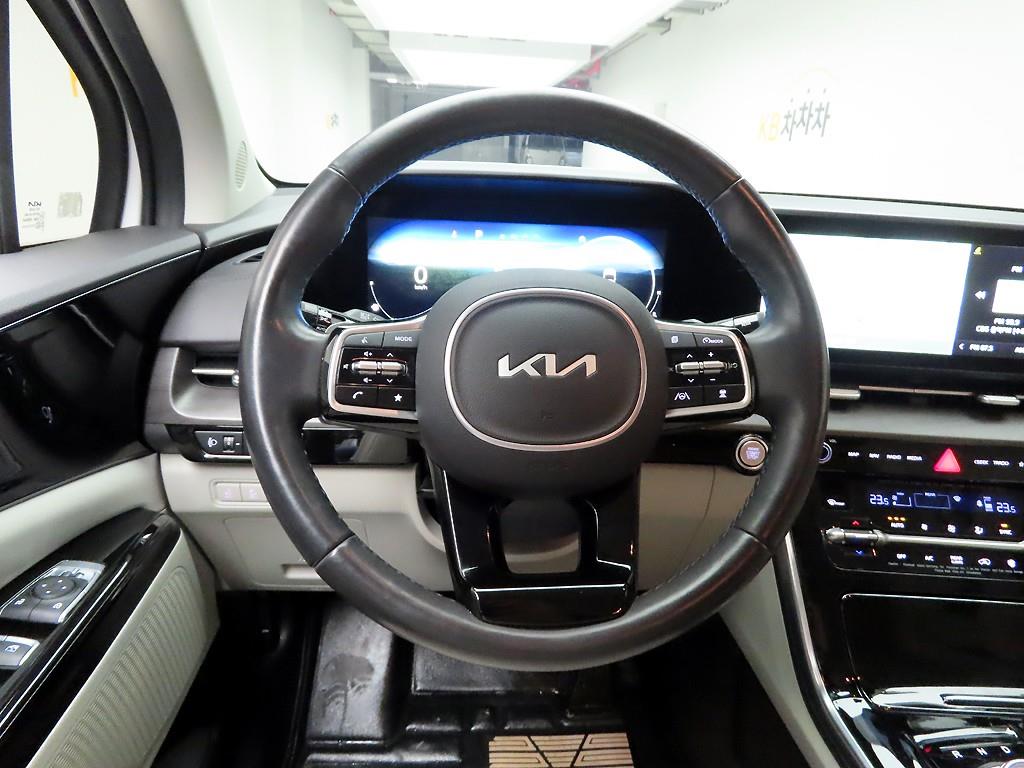 KIA Carnival - Vista 7