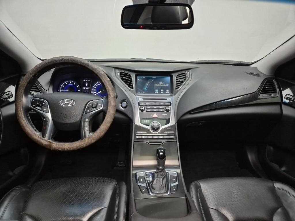 HYUNDAI Grandeur - Vista 7