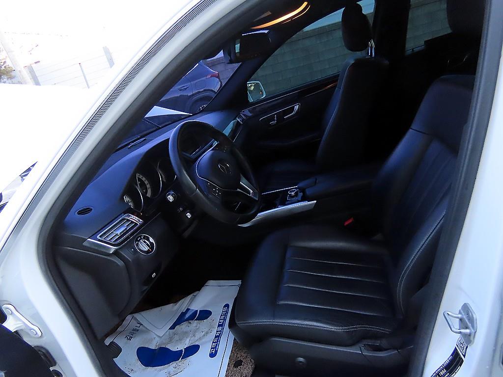 Mercedes Benz E class - Vista 5