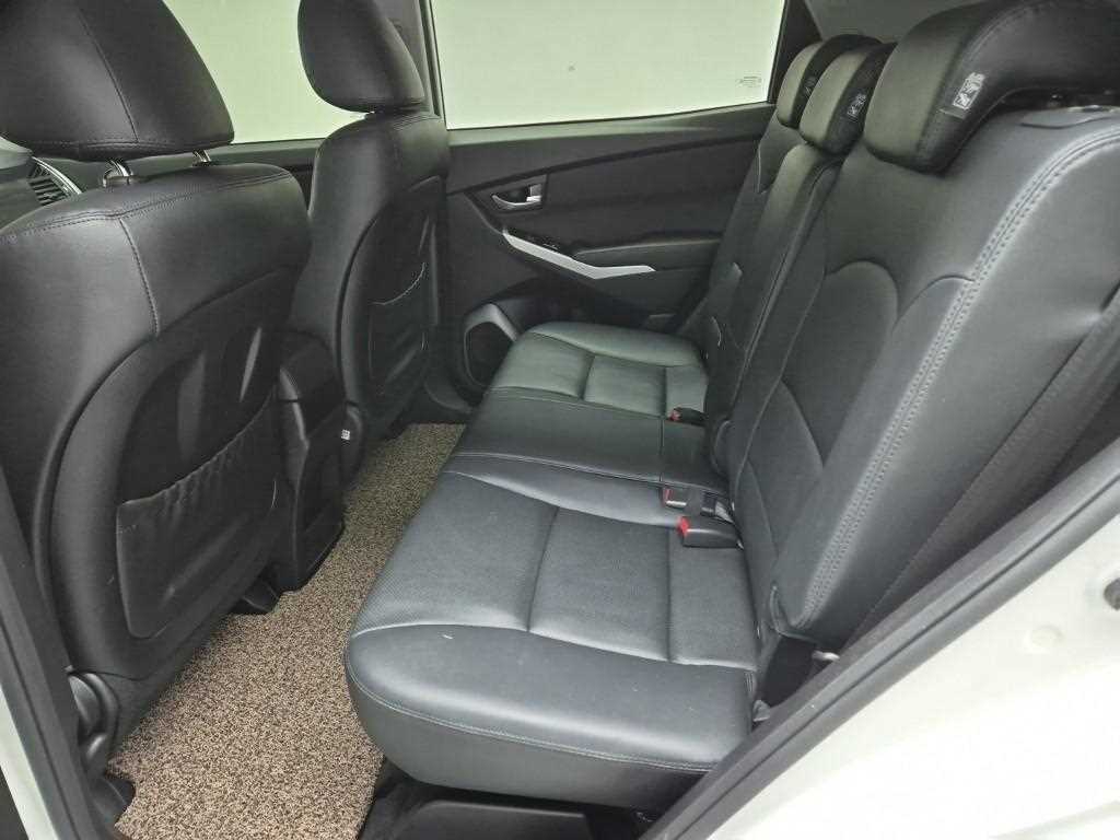 Ssangyong Korando - Vista 12