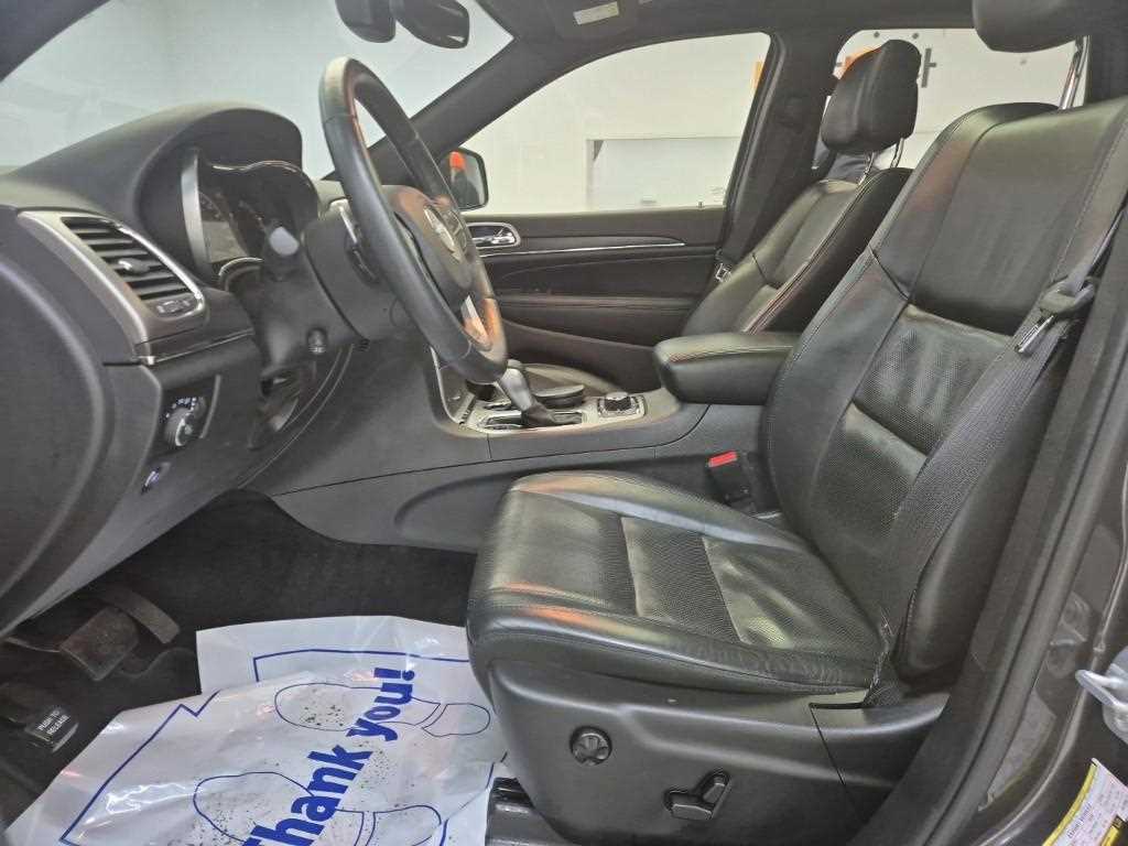 Jeep Cherokee - Vista 11