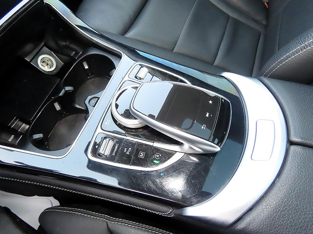 Mercedes Benz GLC Class - Vista 11