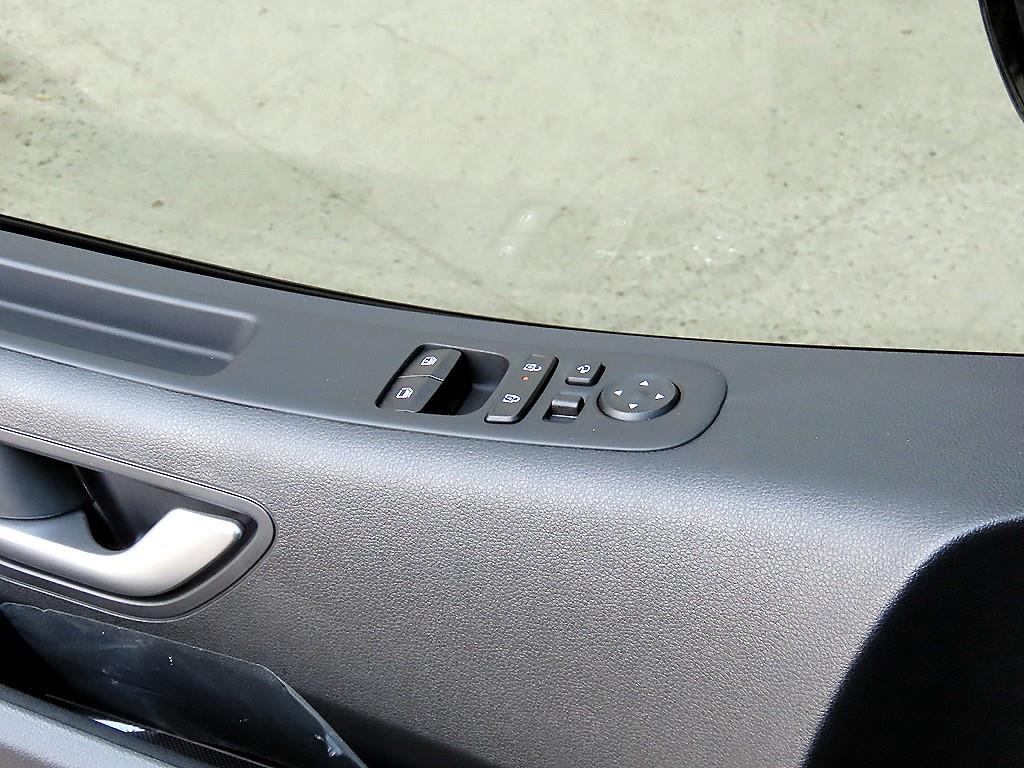 HYUNDAI Staria - Vista 11