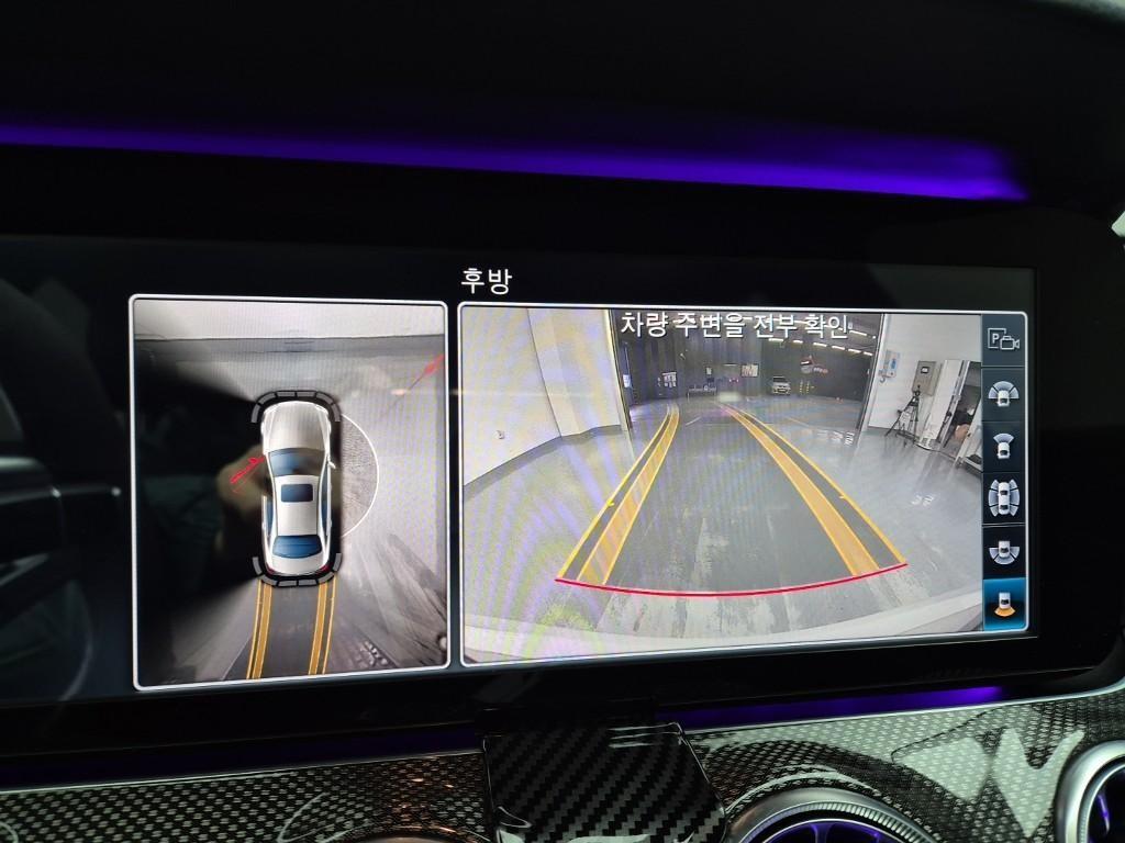 Mercedes Benz E class - Vista 11