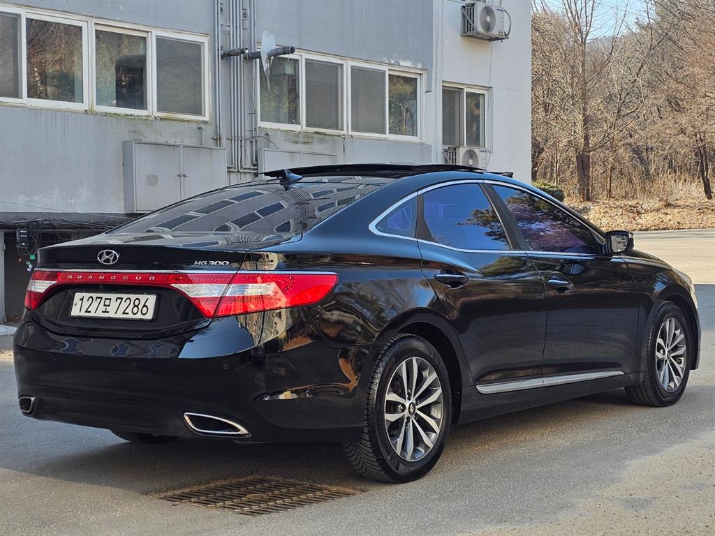 HYUNDAI Grandeur - Vista 4