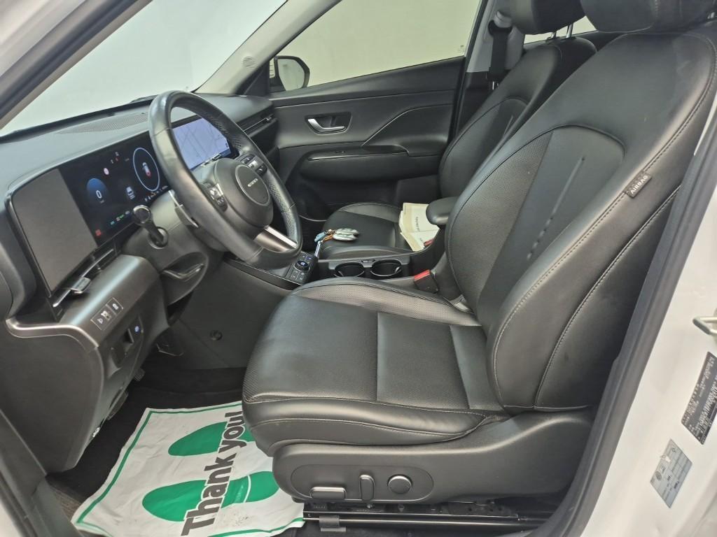 HYUNDAI Kona - Vista 11