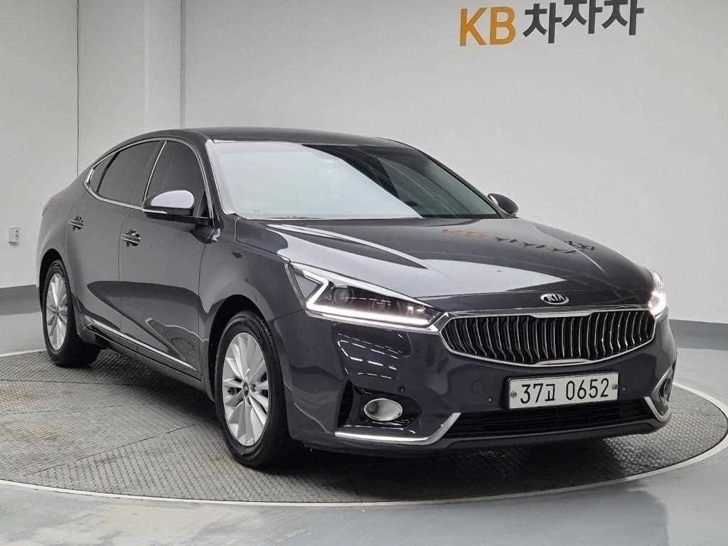 KIA K7 - Vista 4
