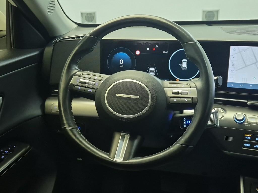 HYUNDAI Kona - Vista 9