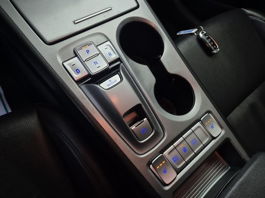 HYUNDAI Kona - Vista 8