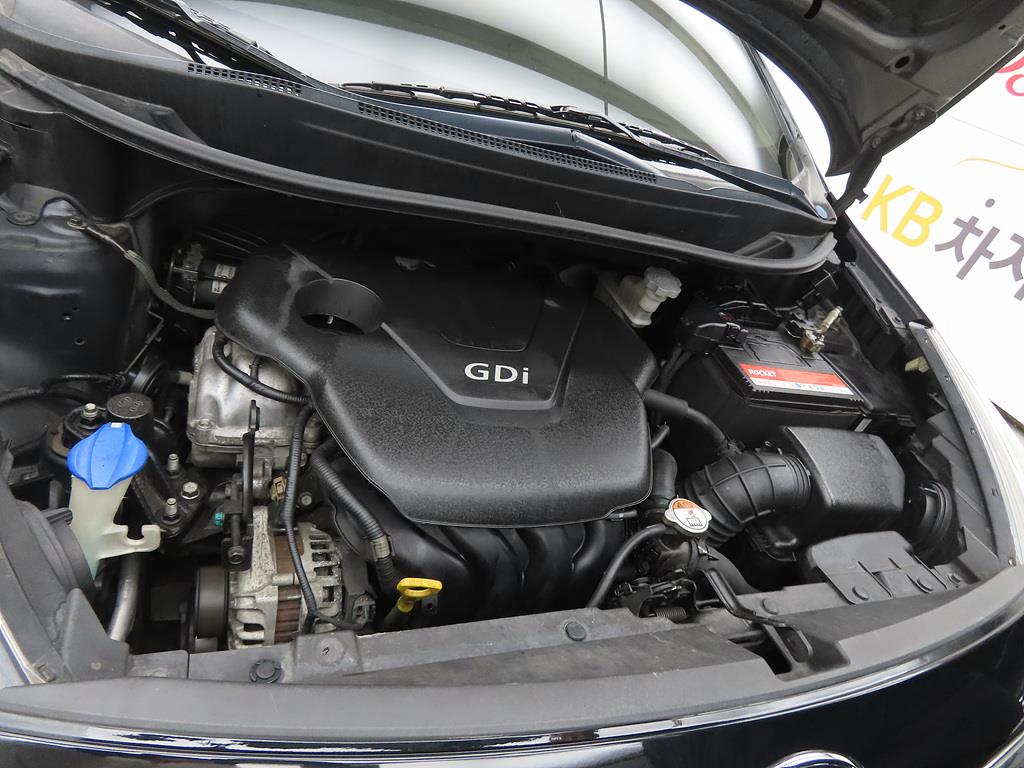 KIA Pride 2012 Negro - Importación desde Corea - HF Imports Iquique - Foto 19