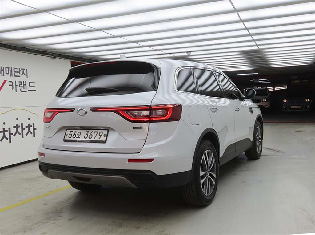 SAMSUNG QM6 - Vista 4