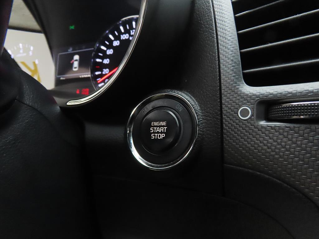 KIA K3 2016 Blanco - Importación desde Corea - HF Imports Iquique - Foto 17