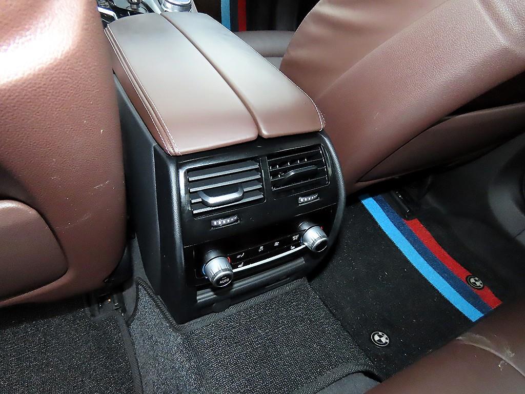 BMW 5 Series 2021 Negro - Importación desde Corea - HF Imports Iquique - Foto 16