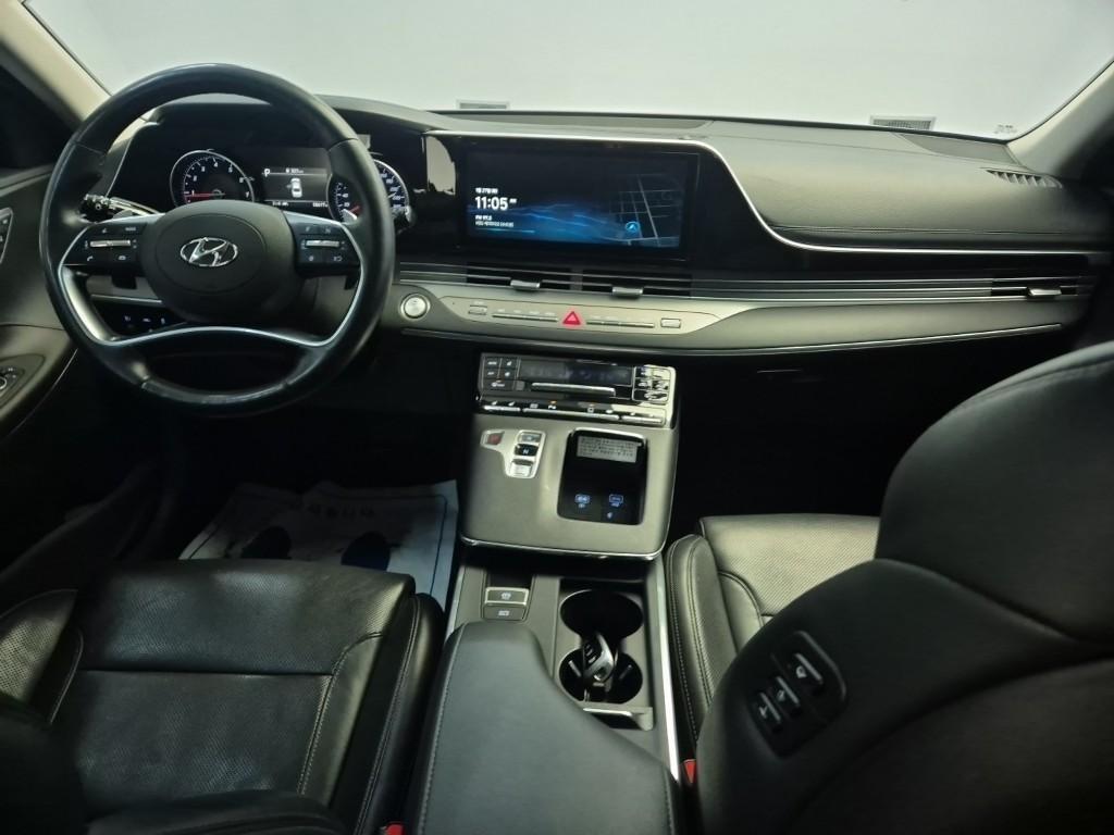 HYUNDAI Grandeur - Vista 7