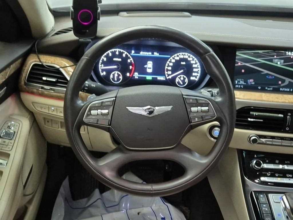 Genesis EQ900 - Vista 9